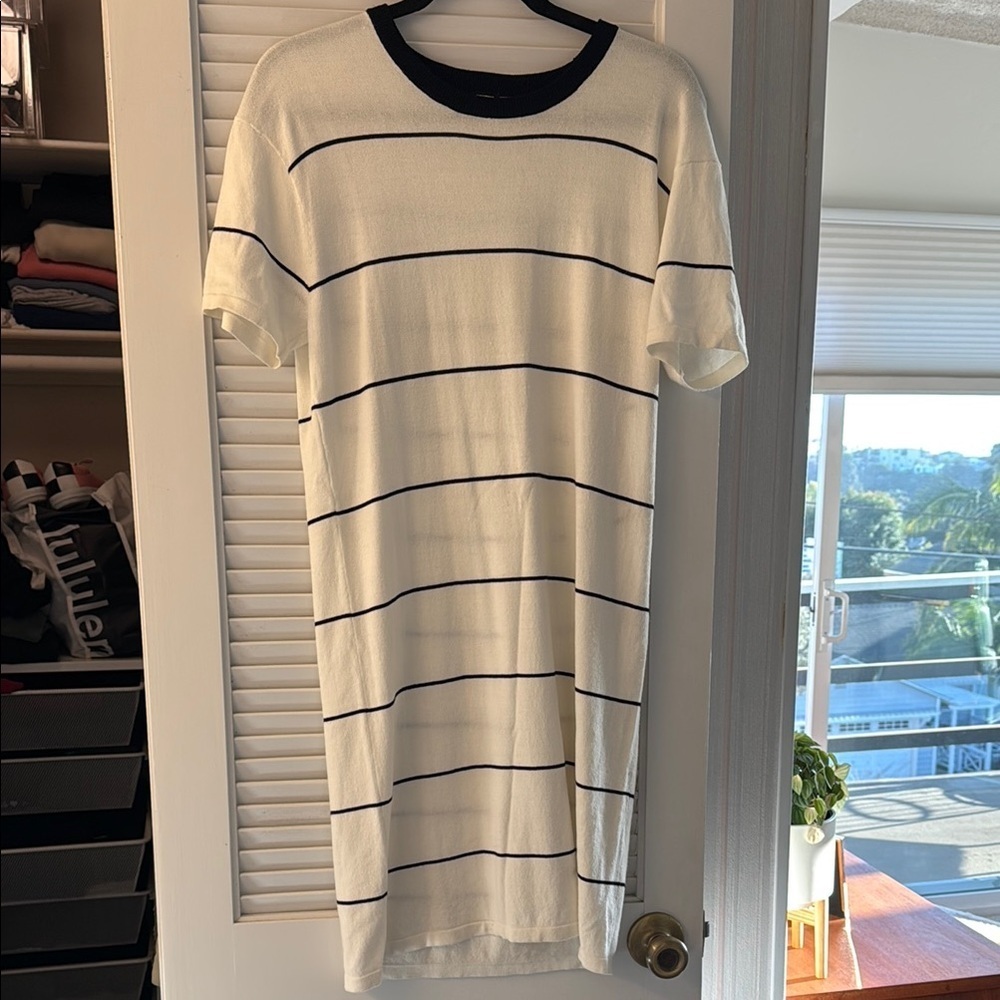 Monrow Black and White Short Sleeve Dress